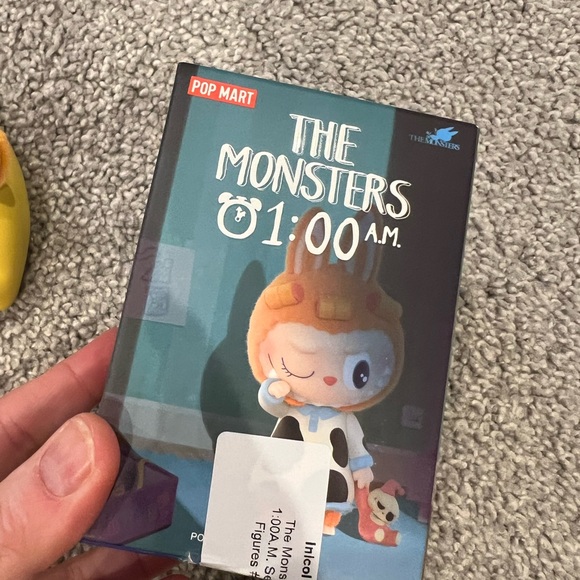 THE MONSTERS 1:00 A.M. Series Figures "Sweet Dream Time" - Picture 3 of 9